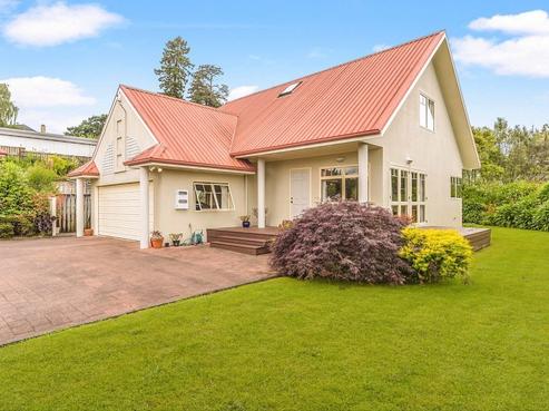 106D Howell Avenue, Riverlea