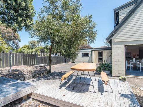 64 Eatwell Avenue, Paraparaumu Beach