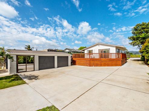 1168 East Coast Road, Whakatiwai