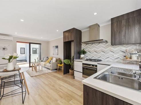 2/11 Gazeley Avenue, Silverdale