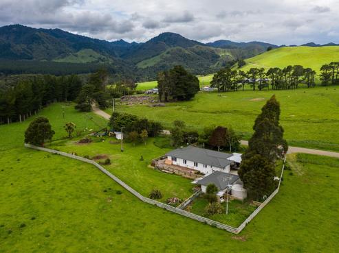 3083 Wakarara Road, Tikokino