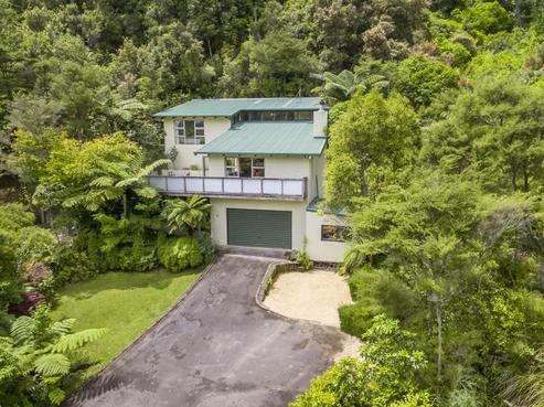 61 Elmslie Road, Pinehaven