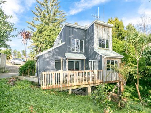 11A Golden Place, Fairfield