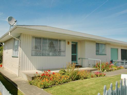 2 Douglas Road, Amberley