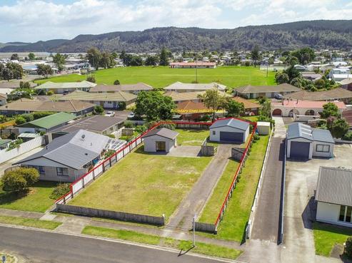 218 Chartwell Avenue, Whangamata