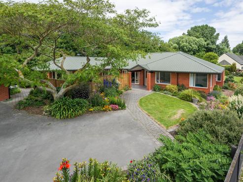 61 Regents Park Drive, Casebrook