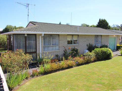 13B Wanganui Road, Marton