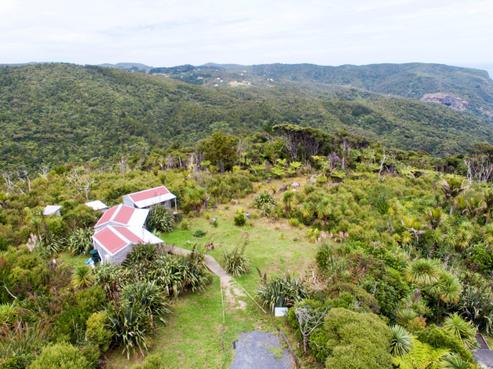 205 Piha Road, Piha