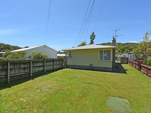 25 Pinehaven Road, Pinehaven
