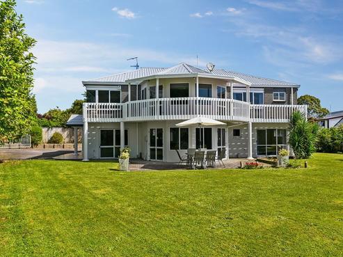 12 Taurus Place, Kawaha Point