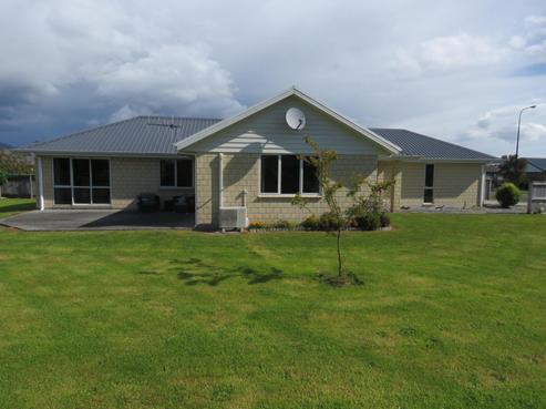 39 Kawatiri Place, Westport
