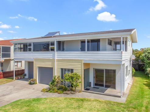 240 Ocean Road, Ohope