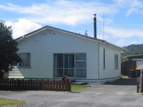 61 Doyle Street, Blaketown