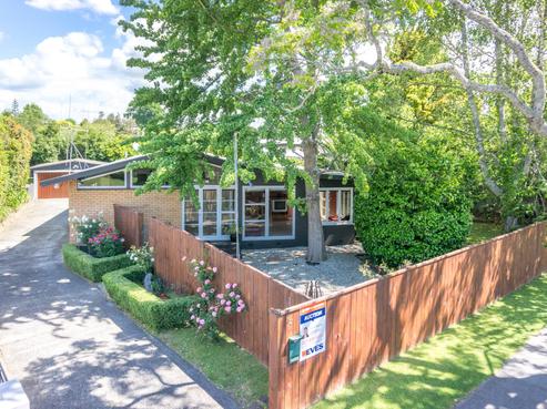 32 Challinor Street, Pukete