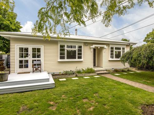 6 Stenness Avenue, Somerfield