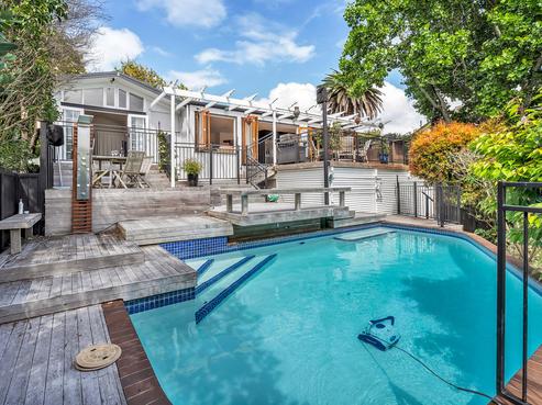 1/12 Masefield Street, Stoke