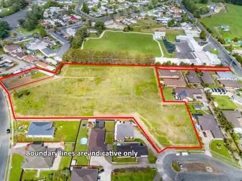 11 Chic Gardens, Parakai