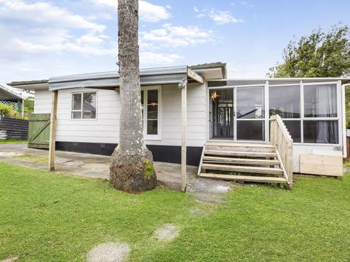 2/10 Trounson Avenue, Clendon Park