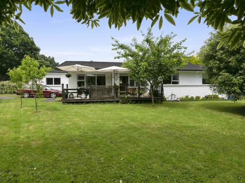 75 Carlyle Street, Leamington
