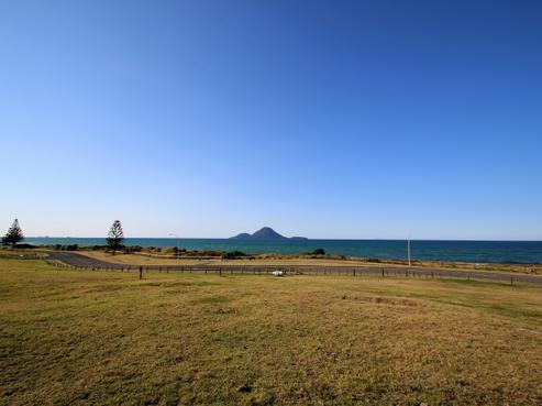 28 Pacific Parade, Army Bay