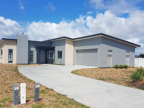 51 Stace Hopper Drive, One Tree Point