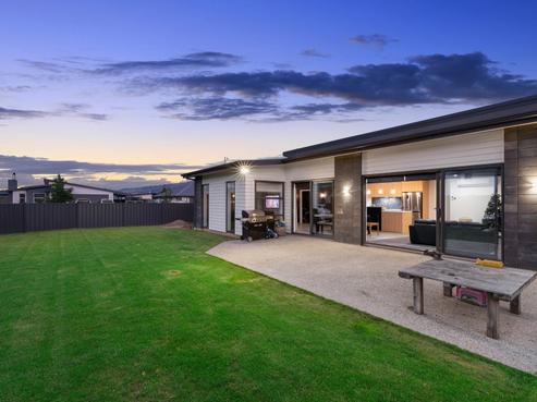 7 Magnetic Place, Cromwell