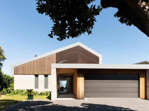 8 Kirkway, Raumati Beach