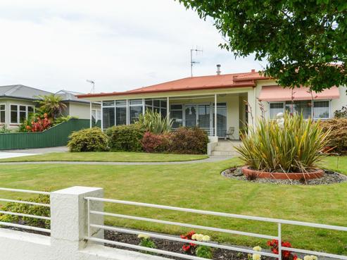 28 Menin Road, Onekawa