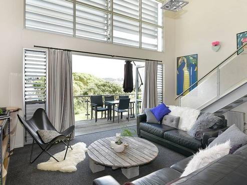 13/44 William Pickering Drive, Rosedale