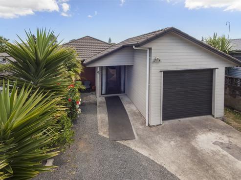 6A Hikurangi Street, Te Atatu Peninsula