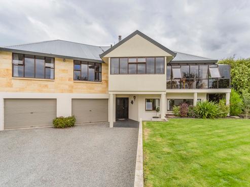 2 Evered Street, Weston