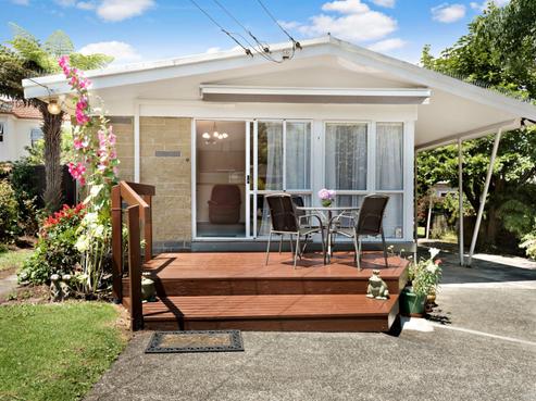 1/888 Mount Eden Road, Three Kings