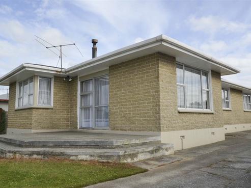 15 Forfar Crescent, Rockdale