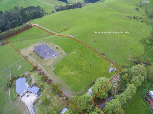 12 Pineview Lane, Helensville