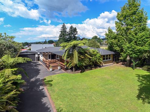 30 Lewis Road, Lynmore