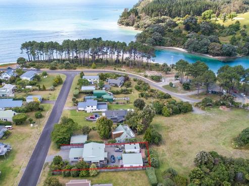 89 Oyster Drive, Cooks Beach