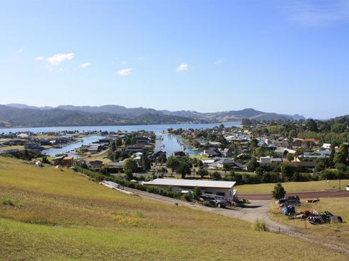 18 Panorama Parade, Pauanui