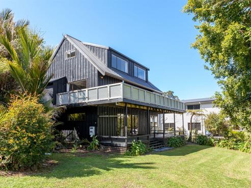 2 Haddon Crescent, Whitianga