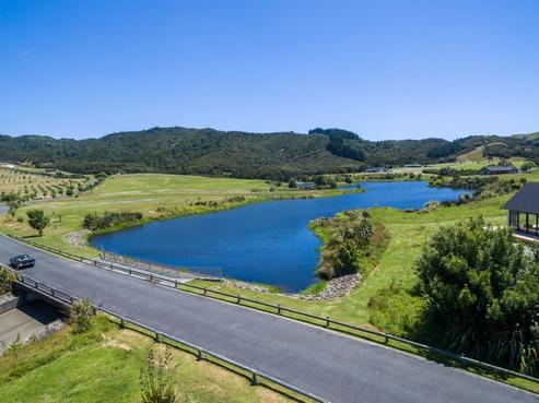 1856 Cove Road, Mangawhai