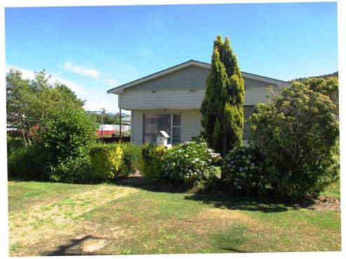 2 Shearman Street, Reefton