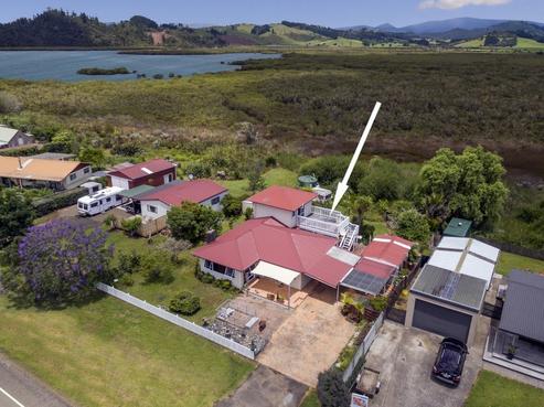 203 South Highway, Whitianga