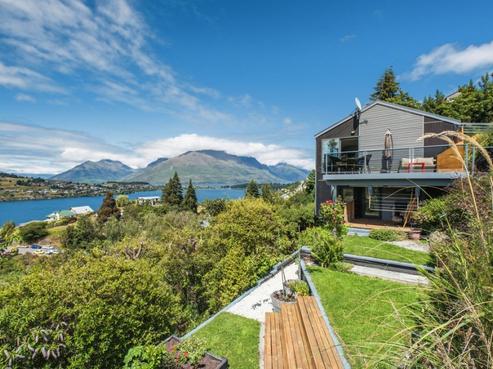 11 Woodlands Close, Queenstown Central