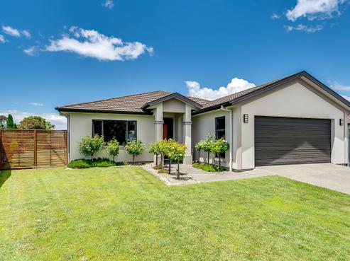 15 Milford Place, Poraiti