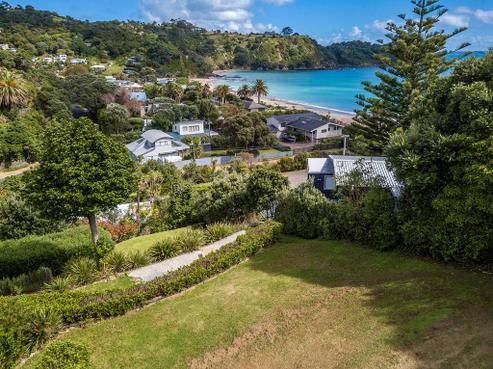 6 Matapana Road, Palm Beach