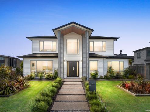 1 Troys Link, Karaka
