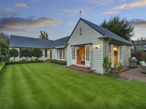 108 Straven Road, Fendalton