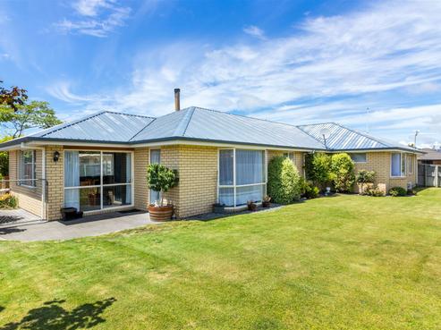 4 Parkinson Place, Woodend