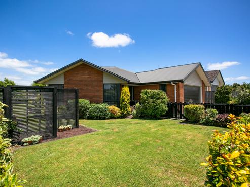 15 Tulip Drive, Cambridge
