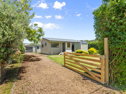 27 Rata Street, Oneroa