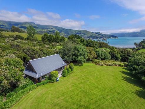 6888A Christchurch Akaroa Road, Takamatua